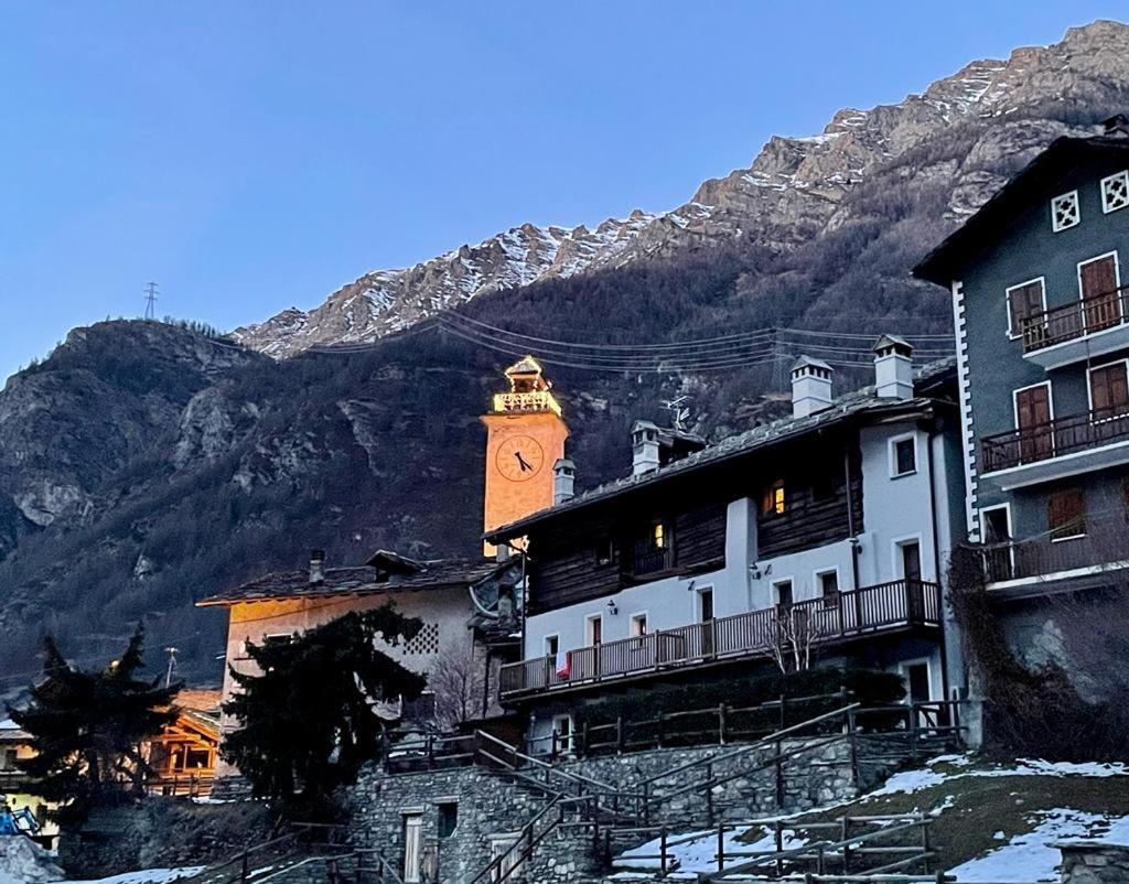 Le Vieux Rascard Lägenhet Cogne Exteriör bild